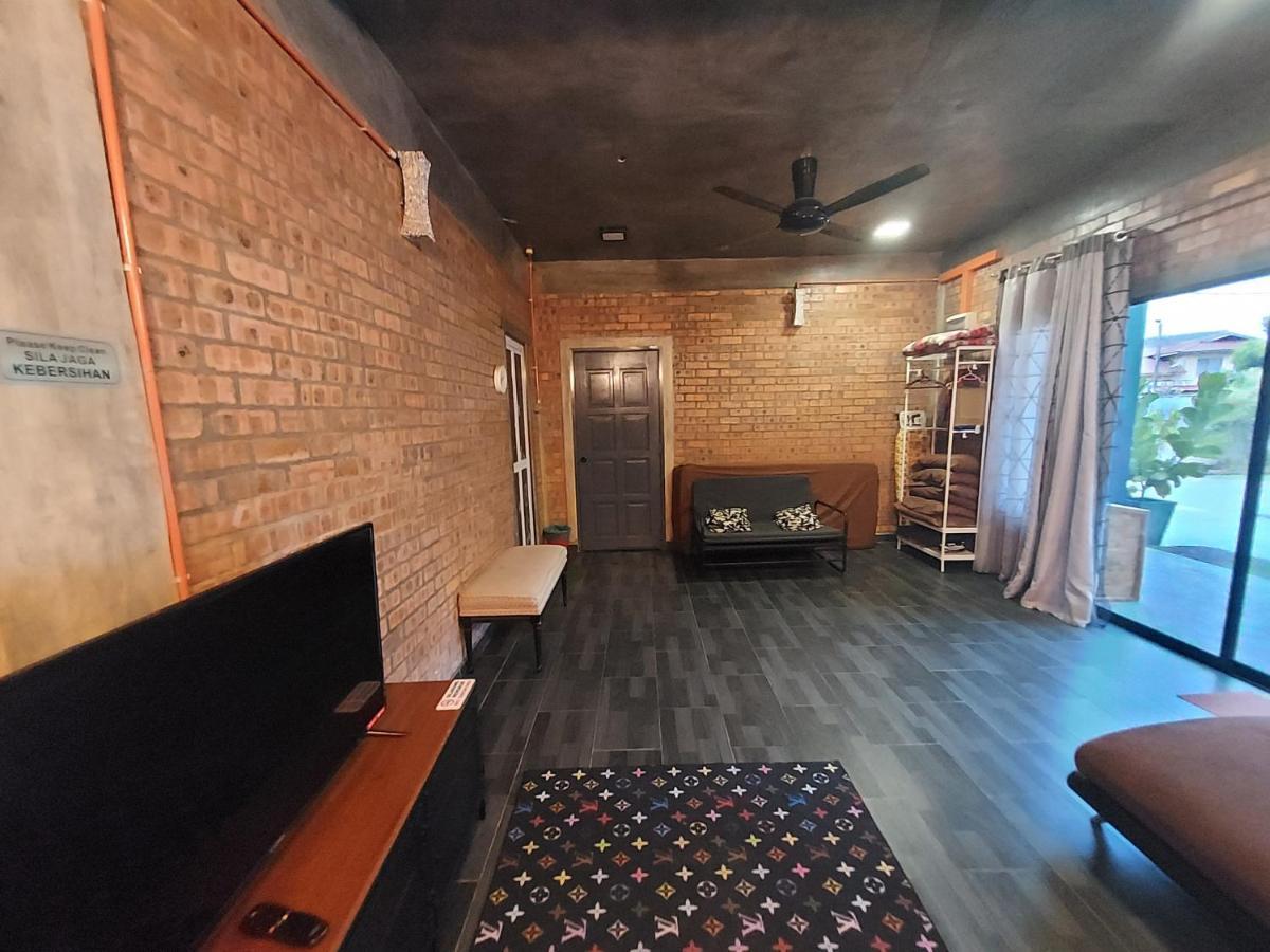 Safar House & Cabin كوالا لكانغسار الغرفة الصورة