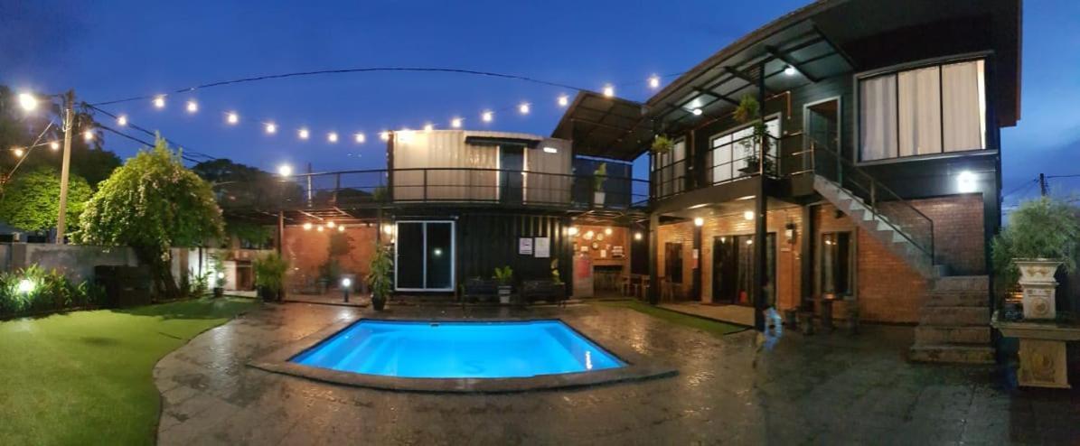 Safar House & Cabin كوالا لكانغسار المظهر الخارجي الصورة